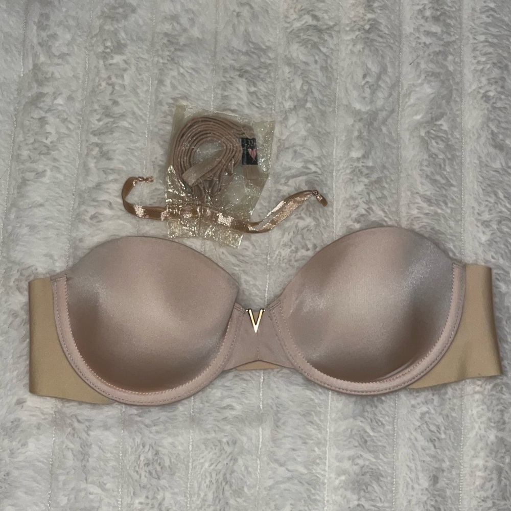 Victoria’s Secret strapless nude bra